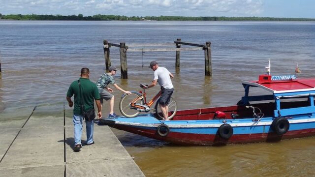Suriname Fietsen uit boot Rondreis Op Maat Specialist