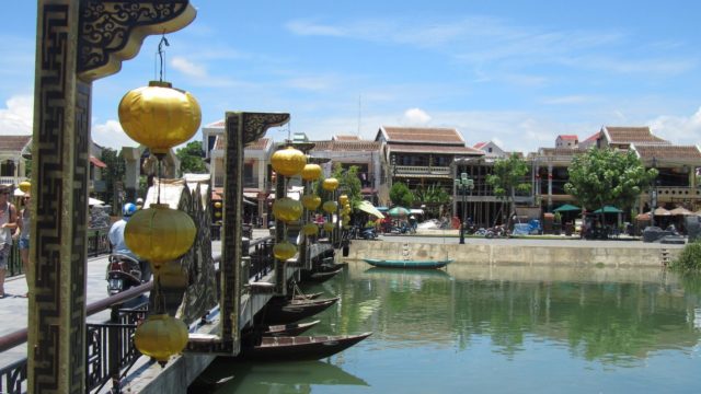 Hoi An rivier met lampionnen Vietnam Rondreis Op Maat Specialist